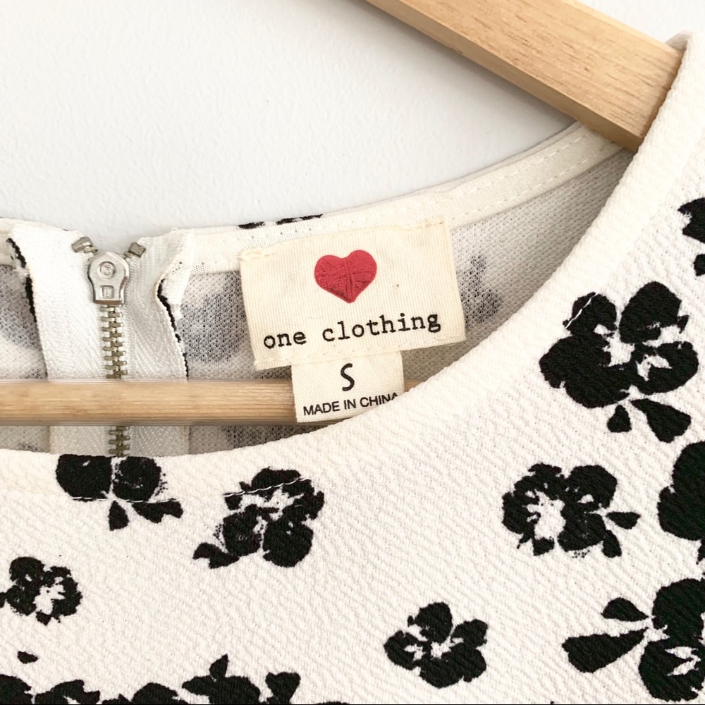 One Clothing White & Black Floral Crop Shirt - Picture 3 of 7